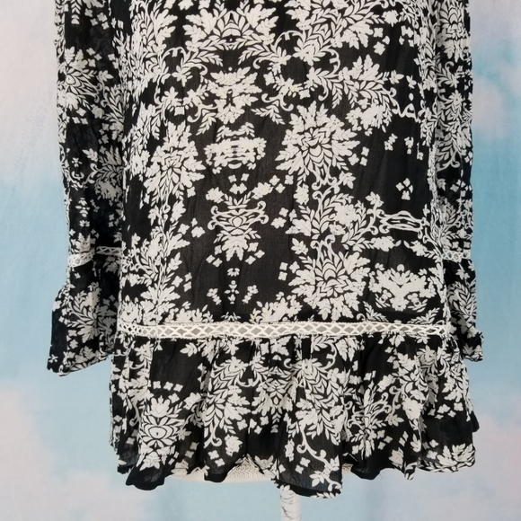Democracy 3/4 Sleeve Black Print Peasant Blouse Size Small NWT - Picture 7 of 14